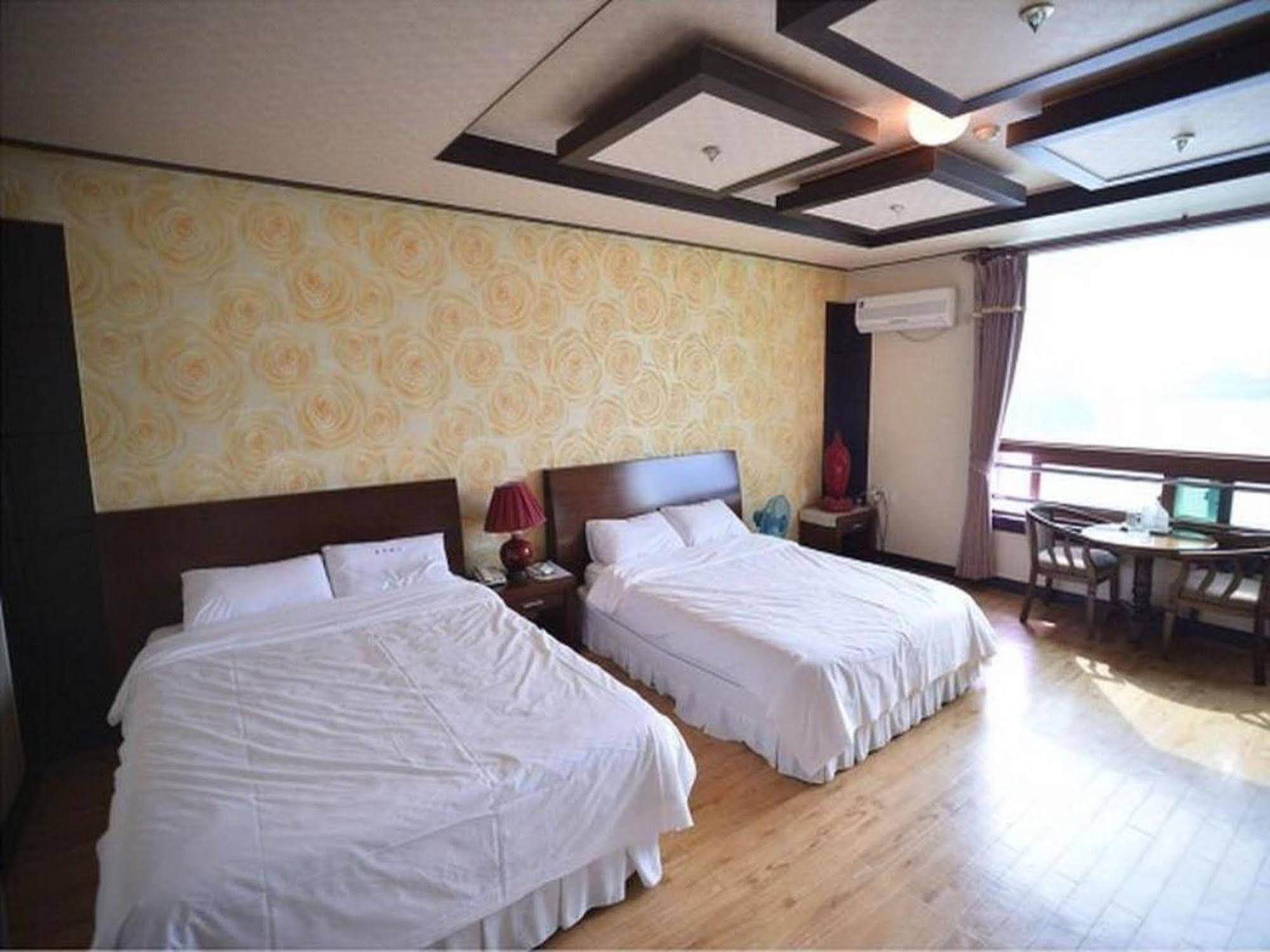 Am Ort Hotel Josu Exteriér fotografie